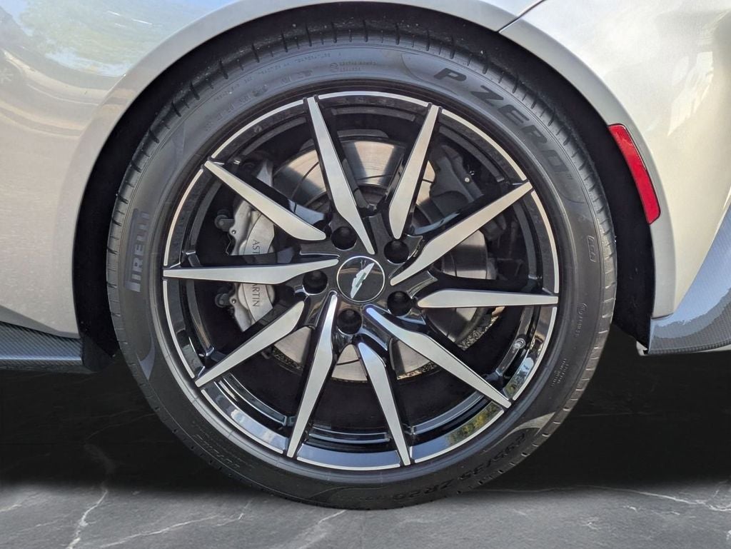 2019 Aston Martin Vantage Base