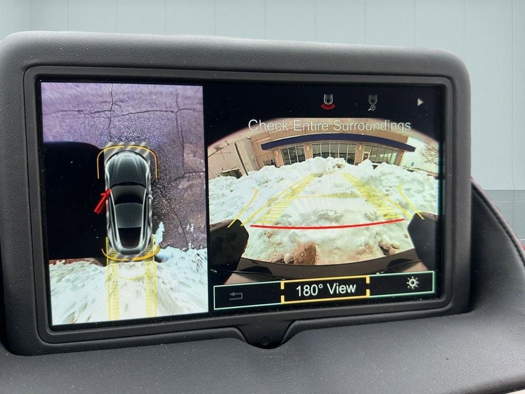 2022 Aston Martin Vantage Base