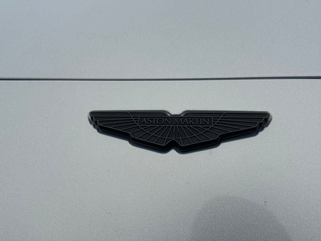 2022 Aston Martin Vantage Base
