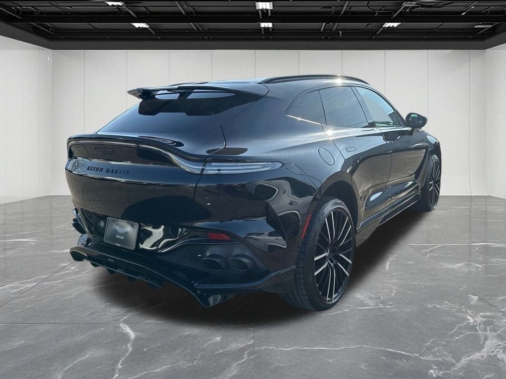 2023 Aston Martin DBX 707