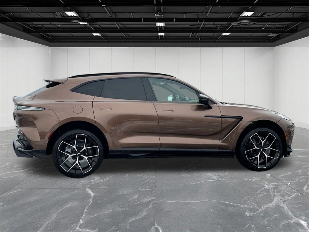 2026 Aston Martin DBX 707