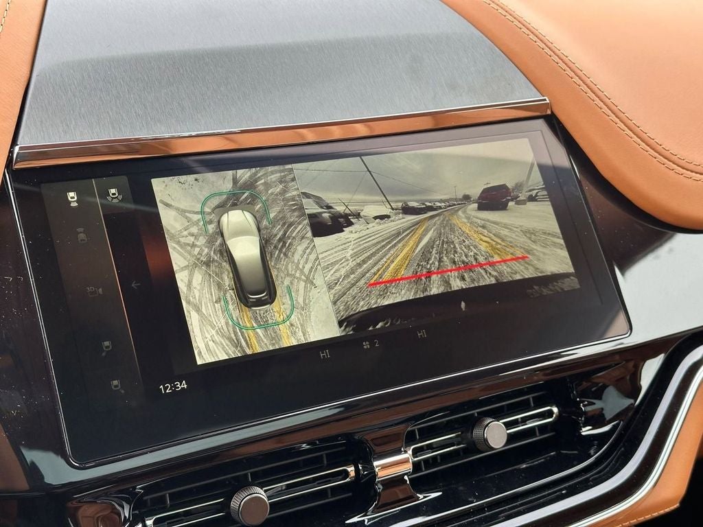 2026 Aston Martin DBX 707