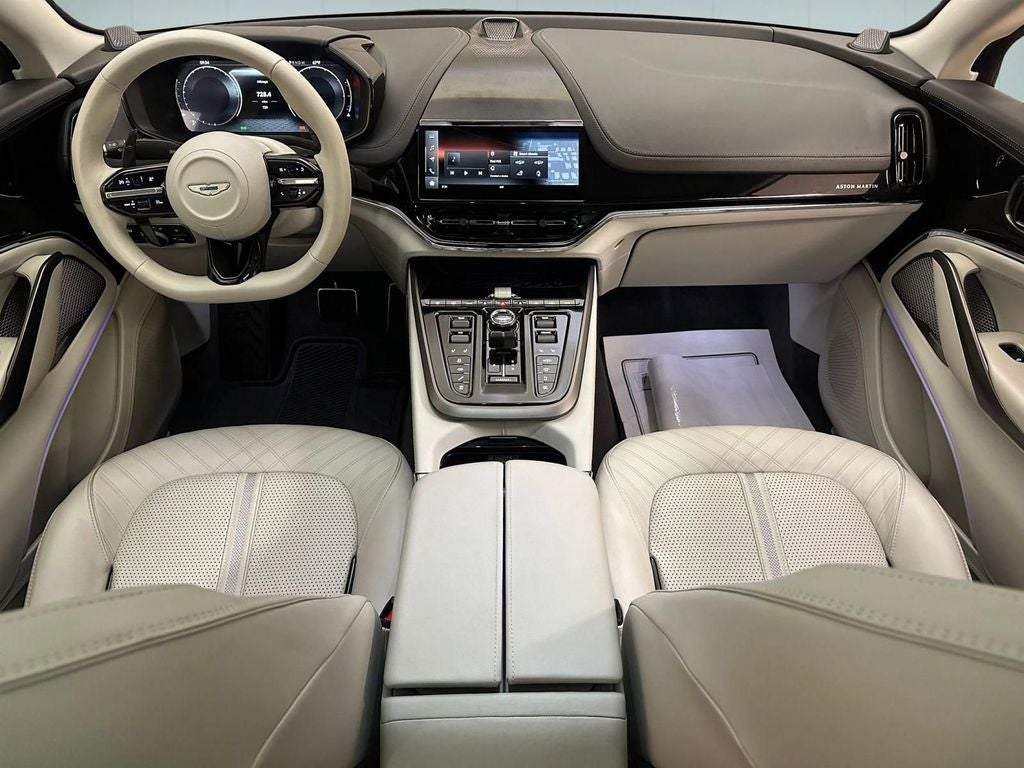 2025 Aston Martin DBX 707