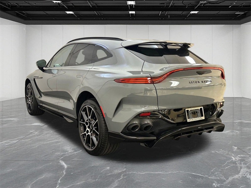 2025 Aston Martin DBX 707