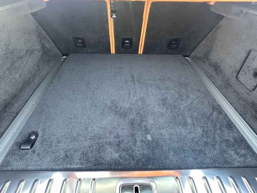 2026 Aston Martin DBX 707