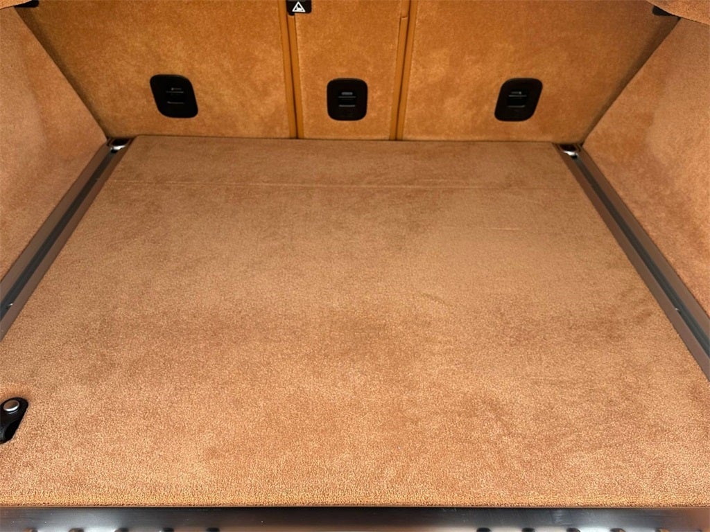 2026 Aston Martin DBX 707