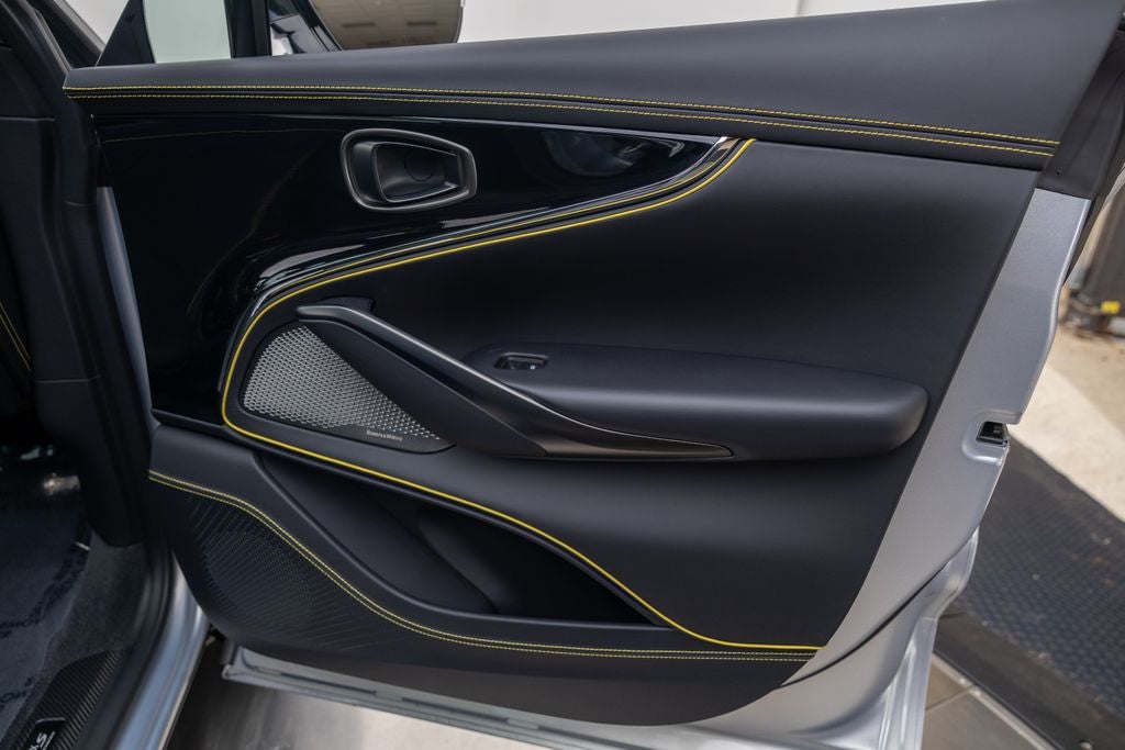 2026 Aston Martin DBX S