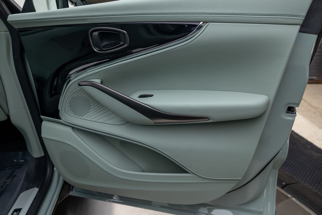 2026 Aston Martin DBX S