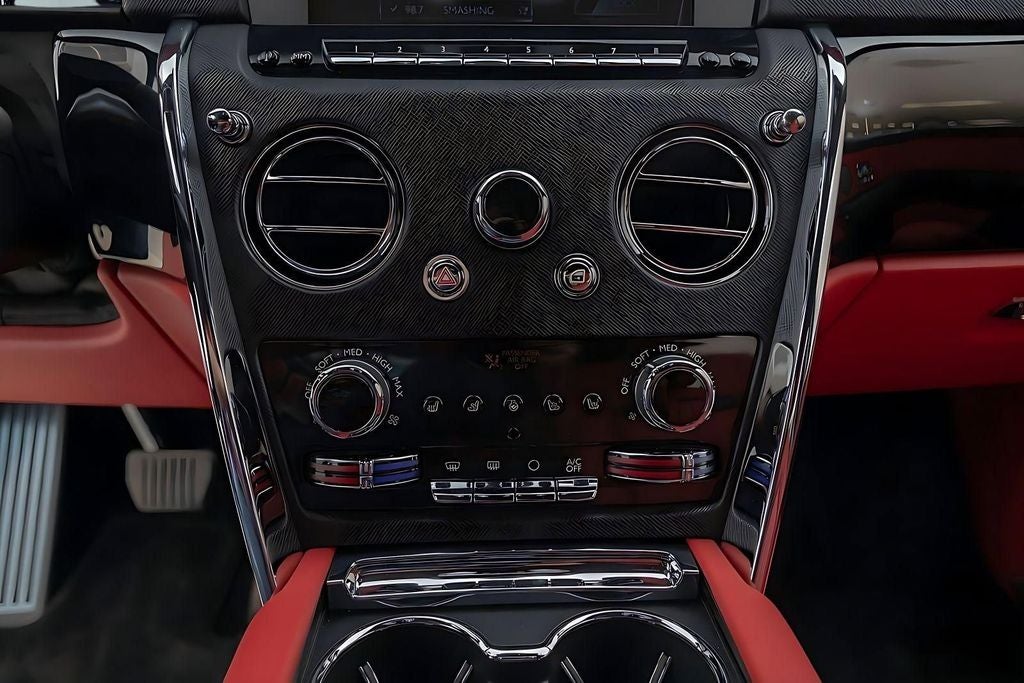 2023 Rolls-Royce Cullinan Base