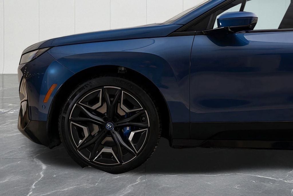2025 BMW iX M60