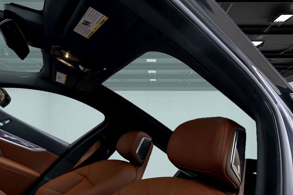 2025 BMW 7 Series 760i xDrive