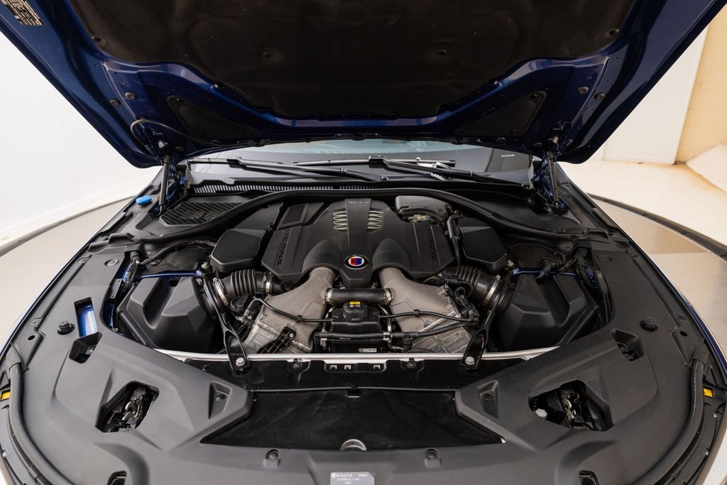 2022 BMW 8 Series ALPINA B8 xDrive