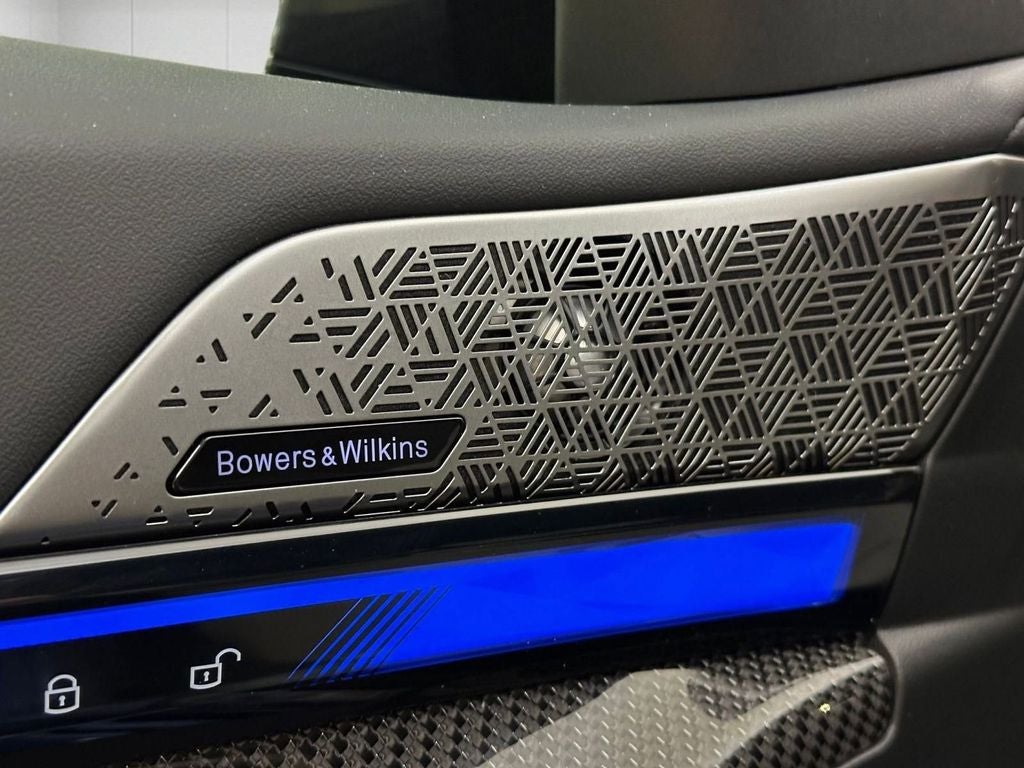 2025 BMW M5 Base