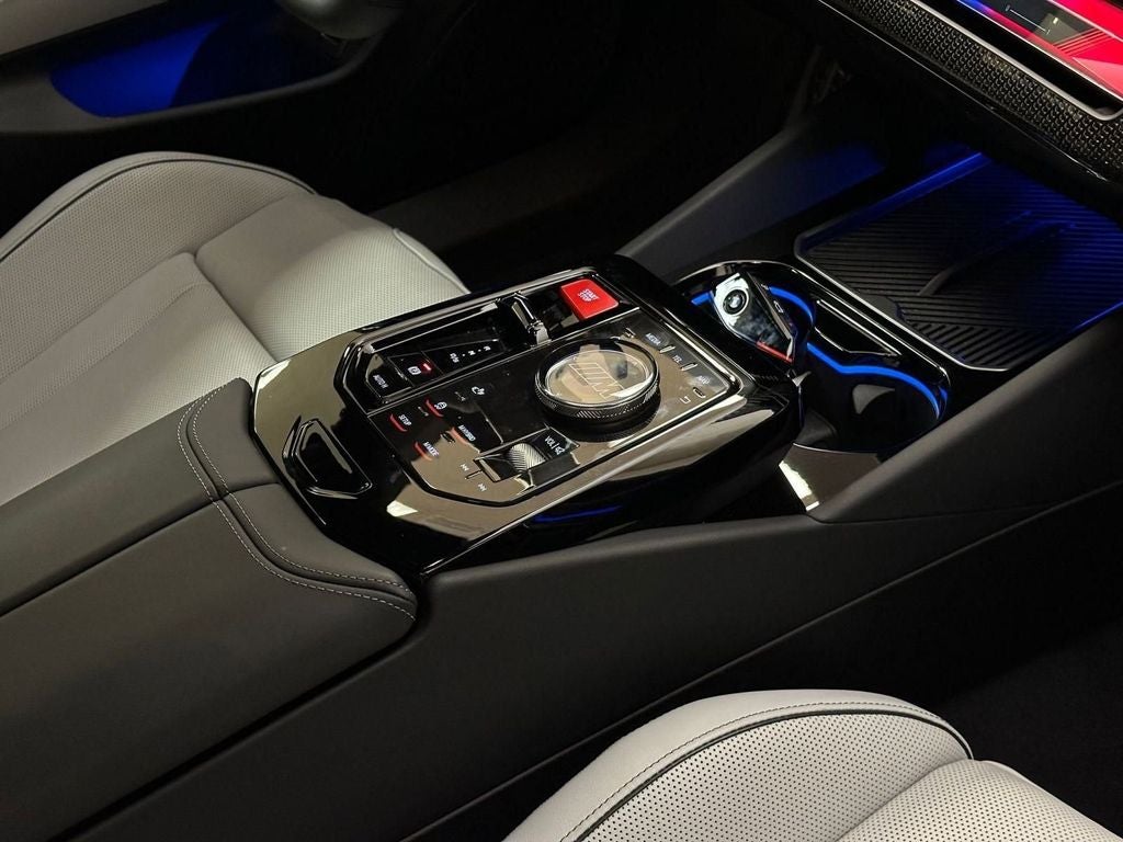 2025 BMW M5 Base