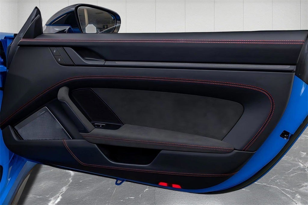 2022 Porsche 911 Carrera 4 GTS