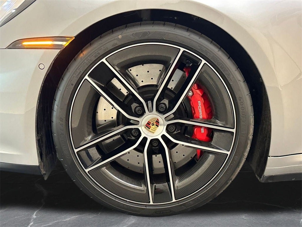 2025 Porsche 911 Carrera GTS