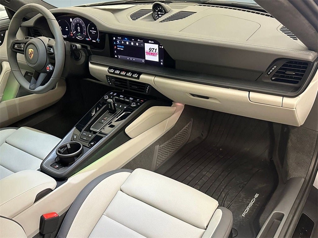 2025 Porsche 911 Carrera GTS