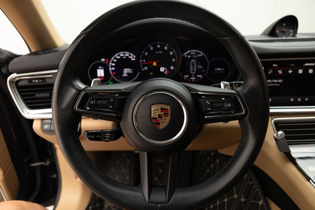 2023 Porsche Panamera 4 Platinum Edition