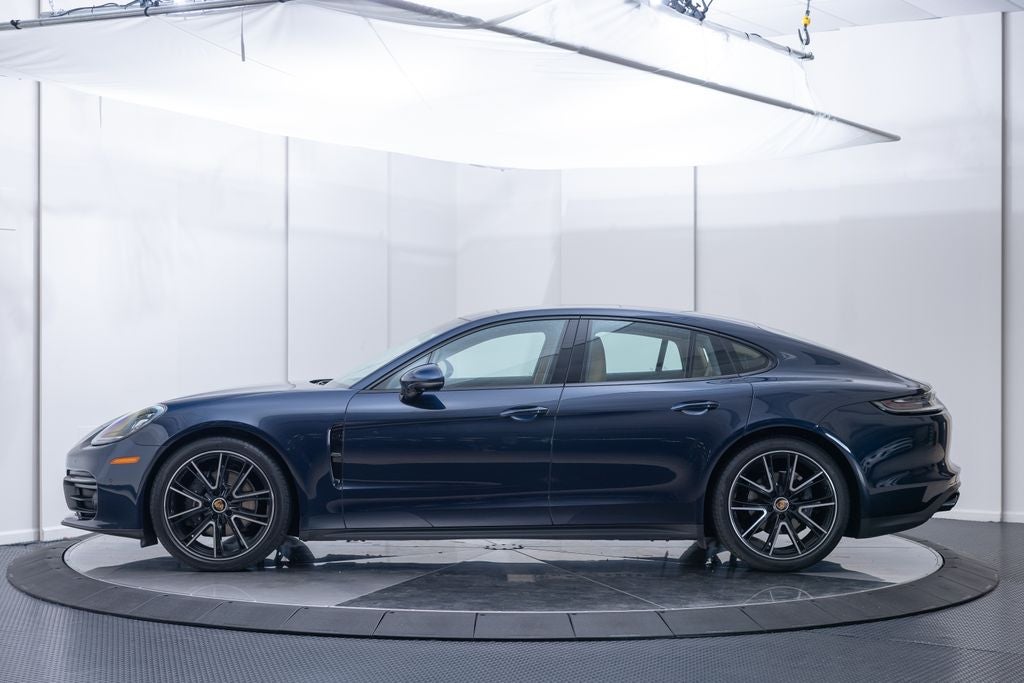 2023 Porsche Panamera 4 Platinum Edition