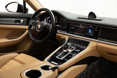 2023 Porsche Panamera 4 Platinum Edition