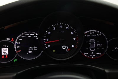 2023 Porsche Panamera 4 Platinum Edition