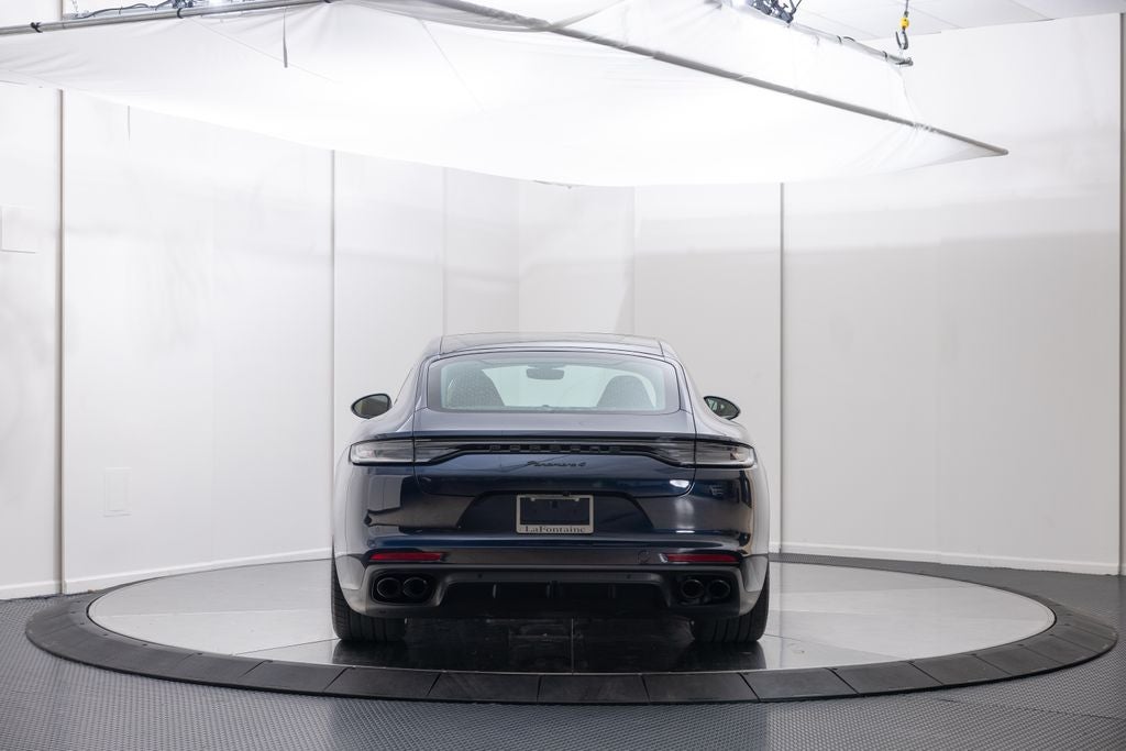 2023 Porsche Panamera 4 Platinum Edition