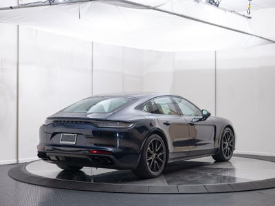 2023 Porsche Panamera 4 Platinum Edition
