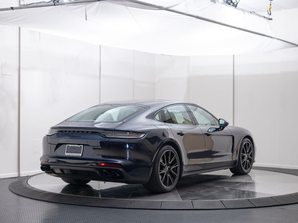 2023 Porsche Panamera 4 Platinum Edition