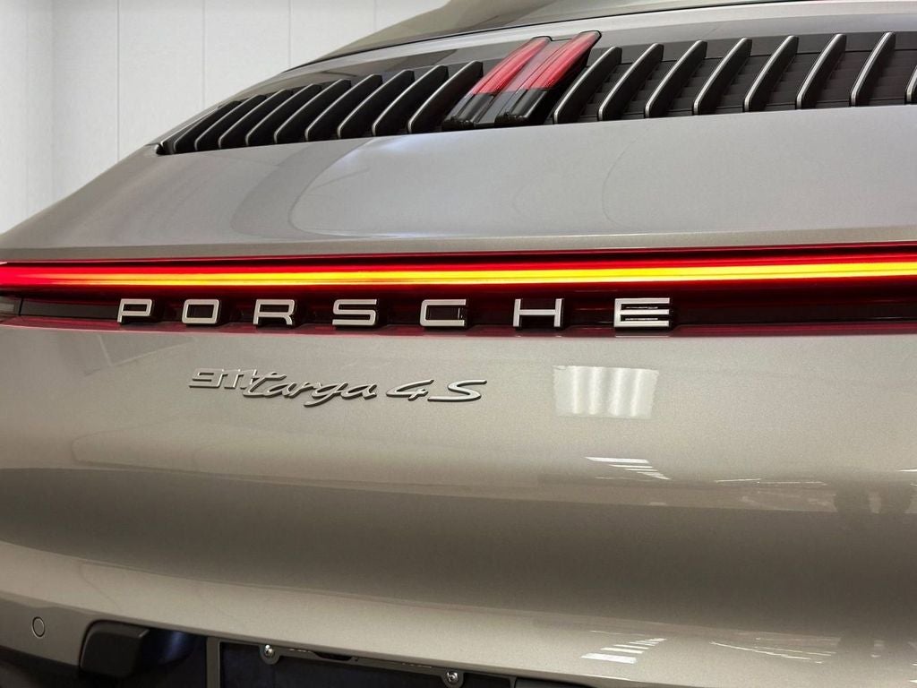 2022 Porsche 911 Targa 4S