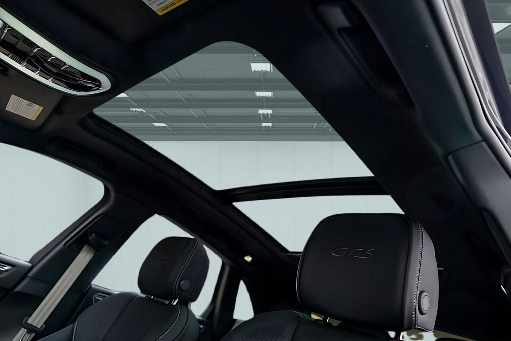 2025 Porsche Macan GTS