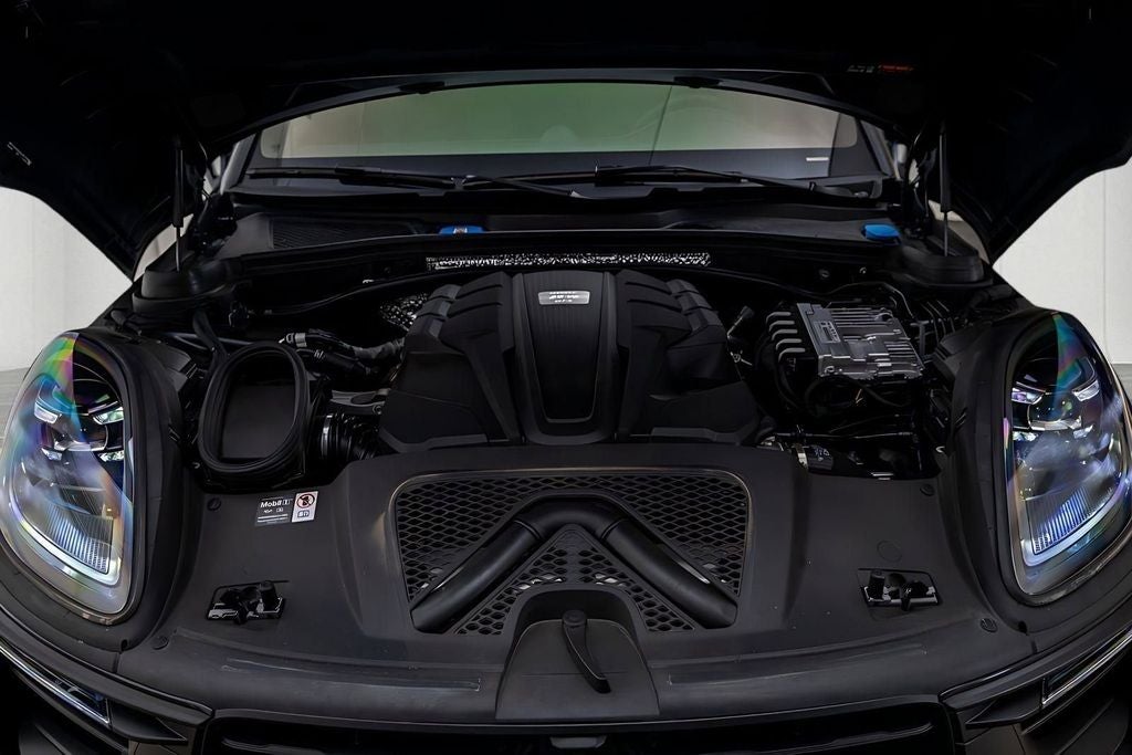 2025 Porsche Macan GTS