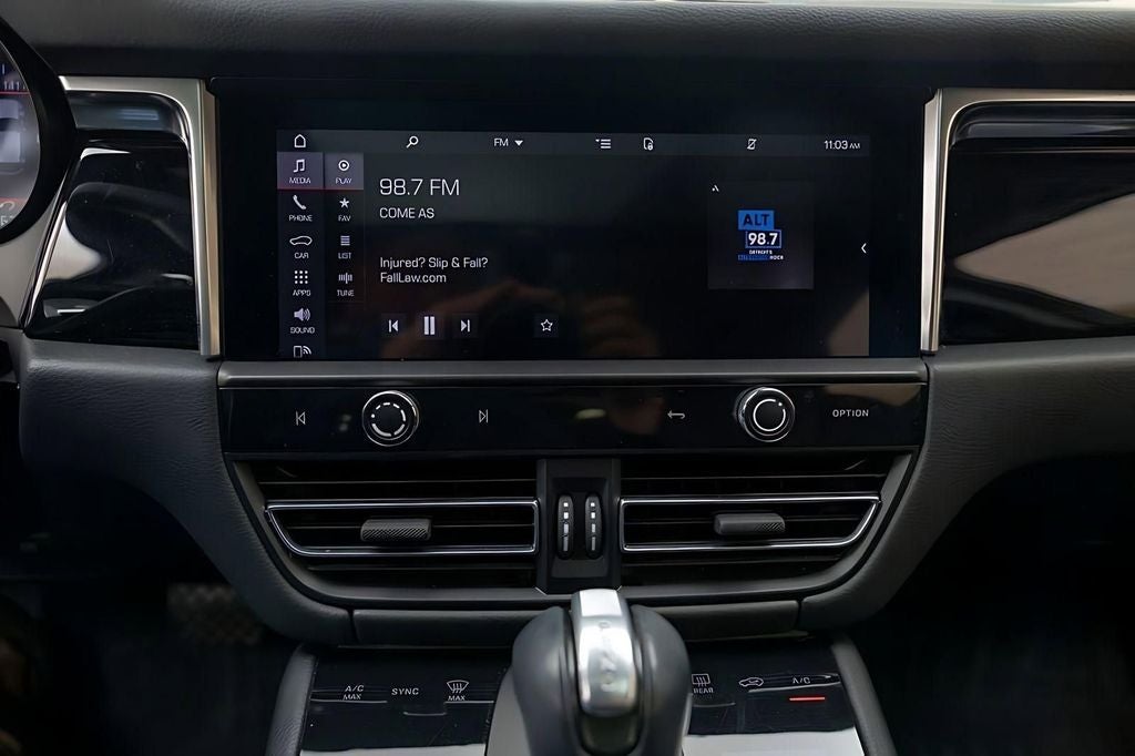 2024 Porsche Macan S