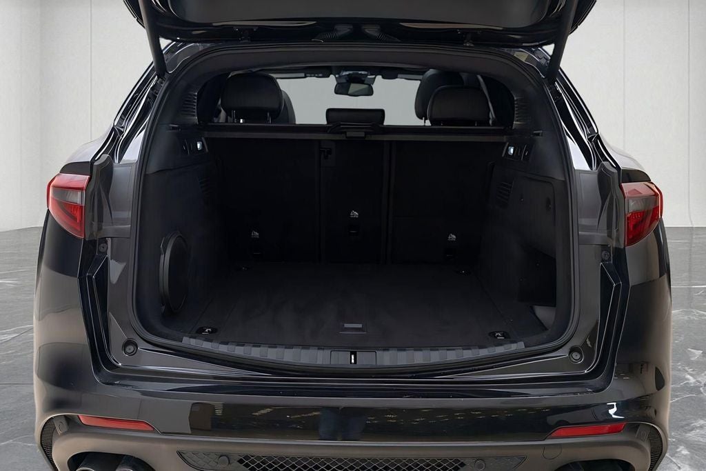 2023 Alfa Romeo Stelvio Quadrifoglio
