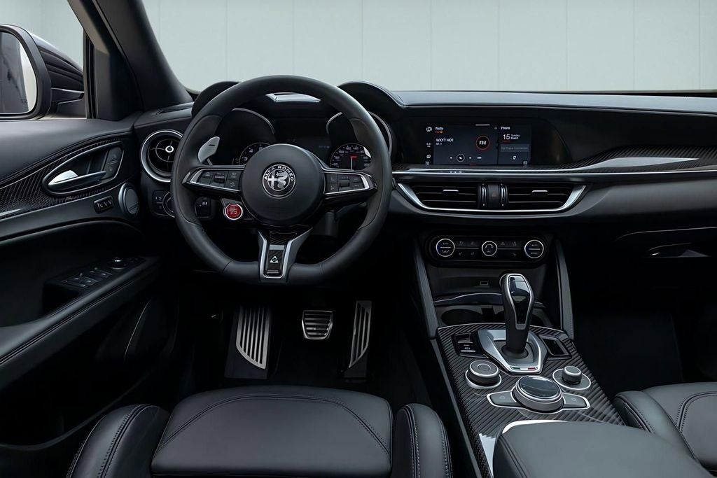 2023 Alfa Romeo Stelvio Quadrifoglio