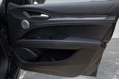 2023 Alfa Romeo Stelvio Quadrifoglio