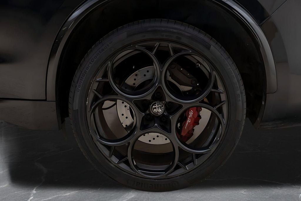 2023 Alfa Romeo Stelvio Quadrifoglio