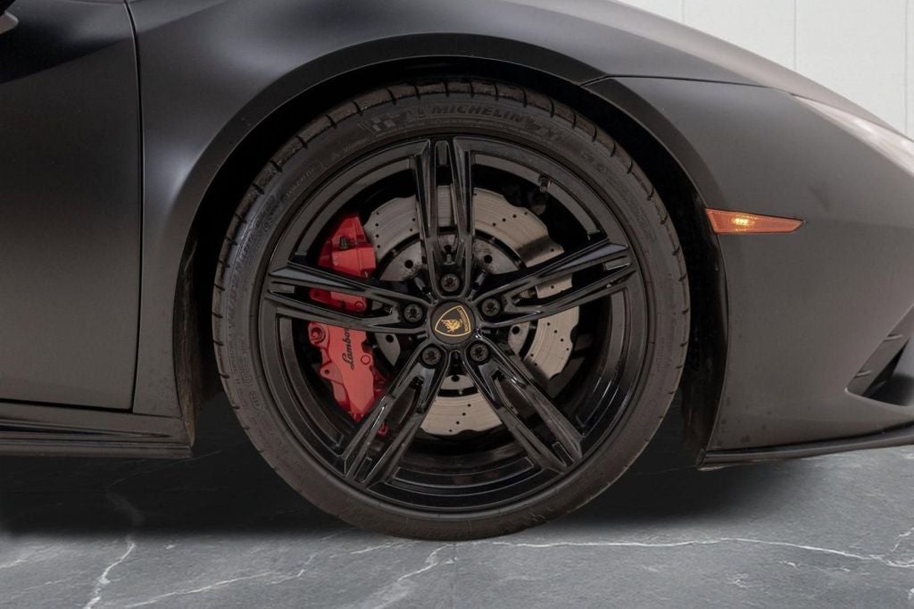 2020 Lamborghini Huracan EVO Base
