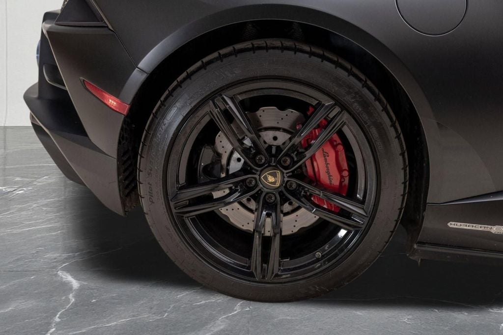 2020 Lamborghini Huracan EVO Base