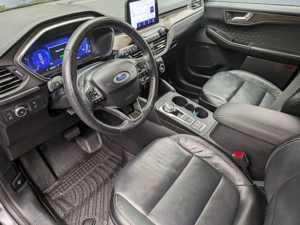 2020 Ford Escape Titanium Hybrid