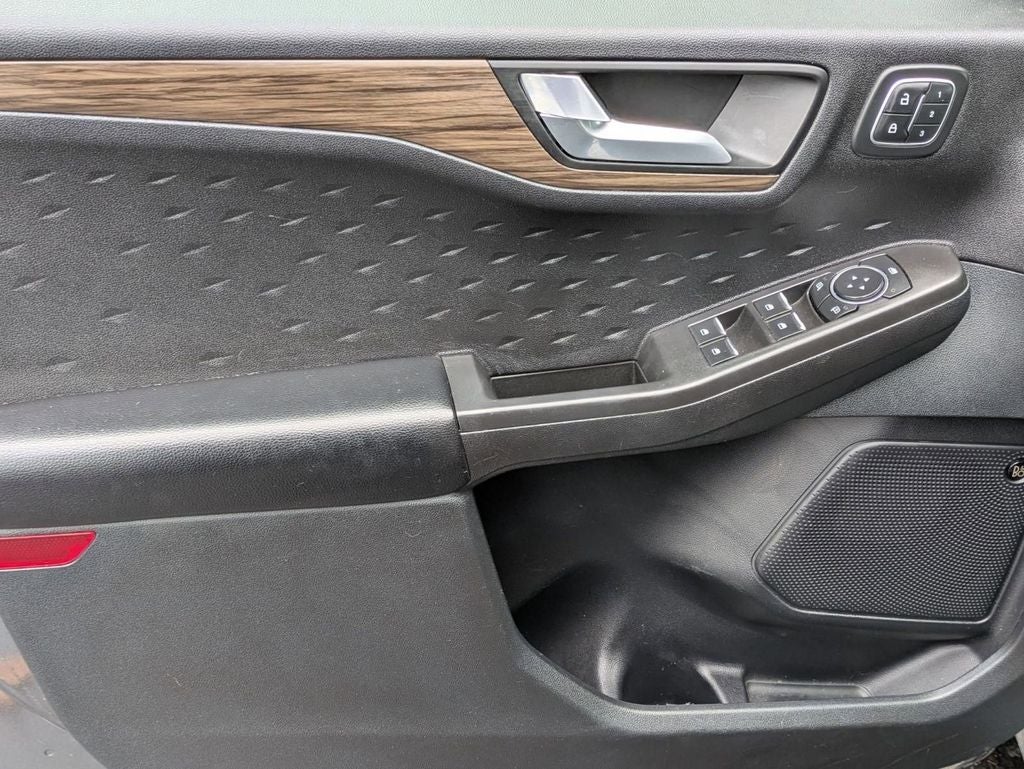 2020 Ford Escape Titanium Hybrid