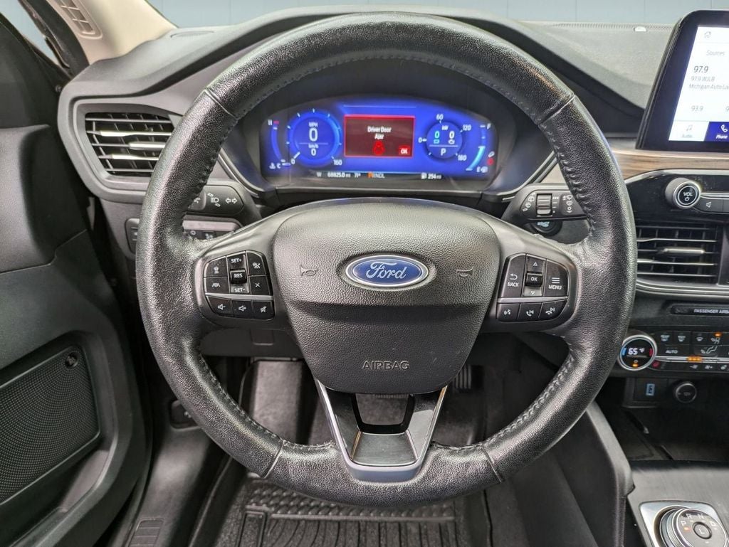 2020 Ford Escape Titanium Hybrid