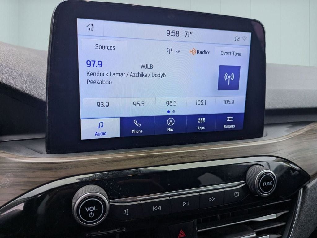 2020 Ford Escape Titanium Hybrid