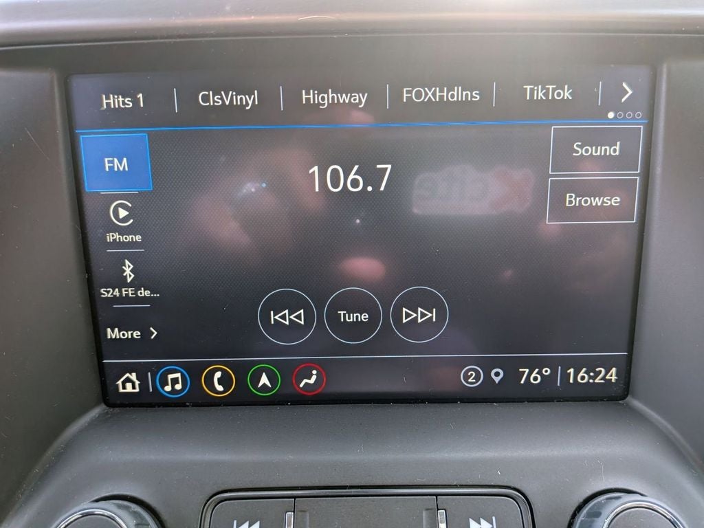 2023 GMC Acadia AT4