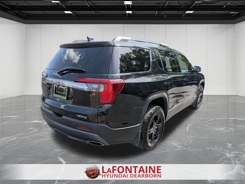 2023 GMC Acadia AT4