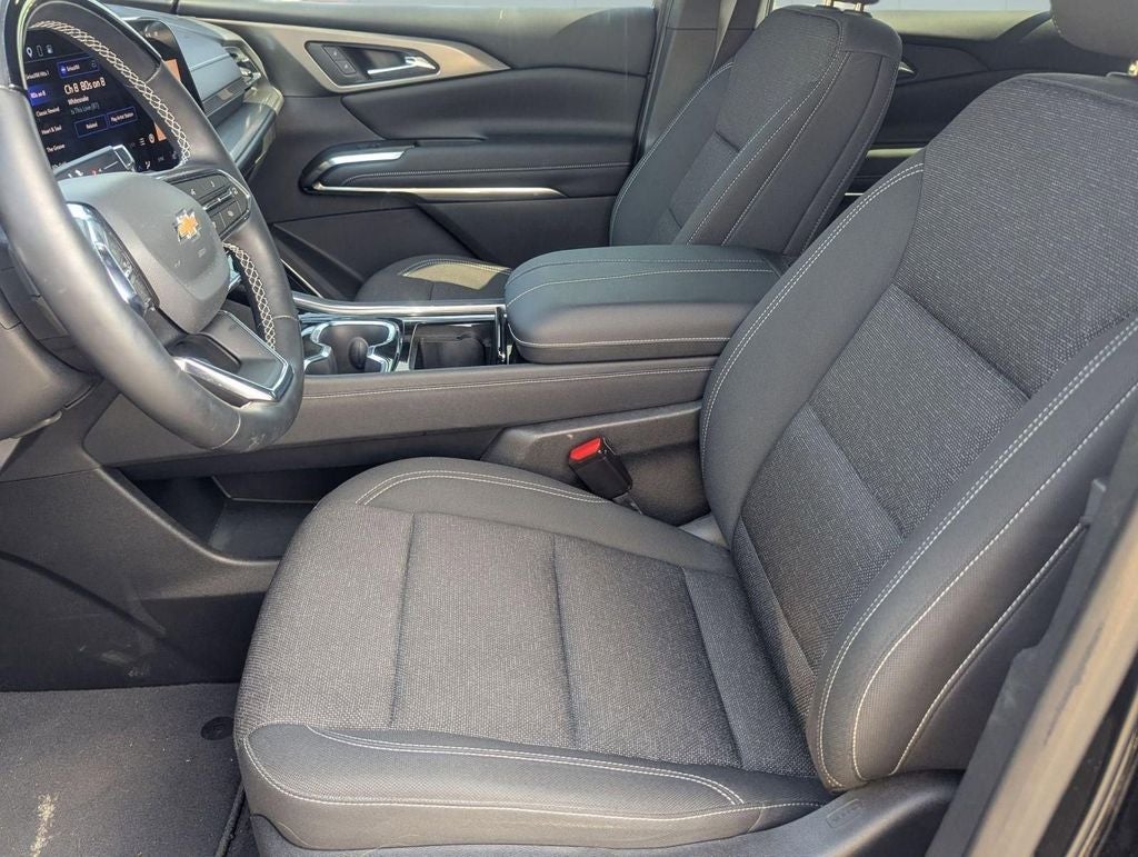 2024 Chevrolet Traverse FWD LT