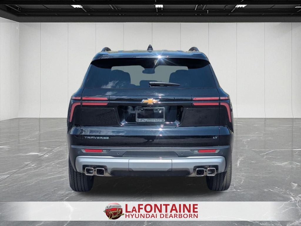 2024 Chevrolet Traverse FWD LT
