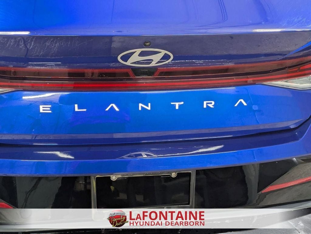 2025 Hyundai Elantra SEL Convenience
