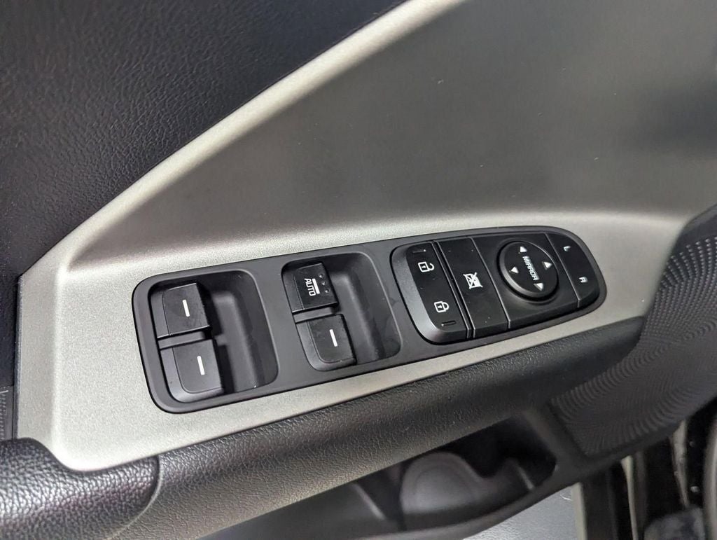 2022 Kia Niro LX