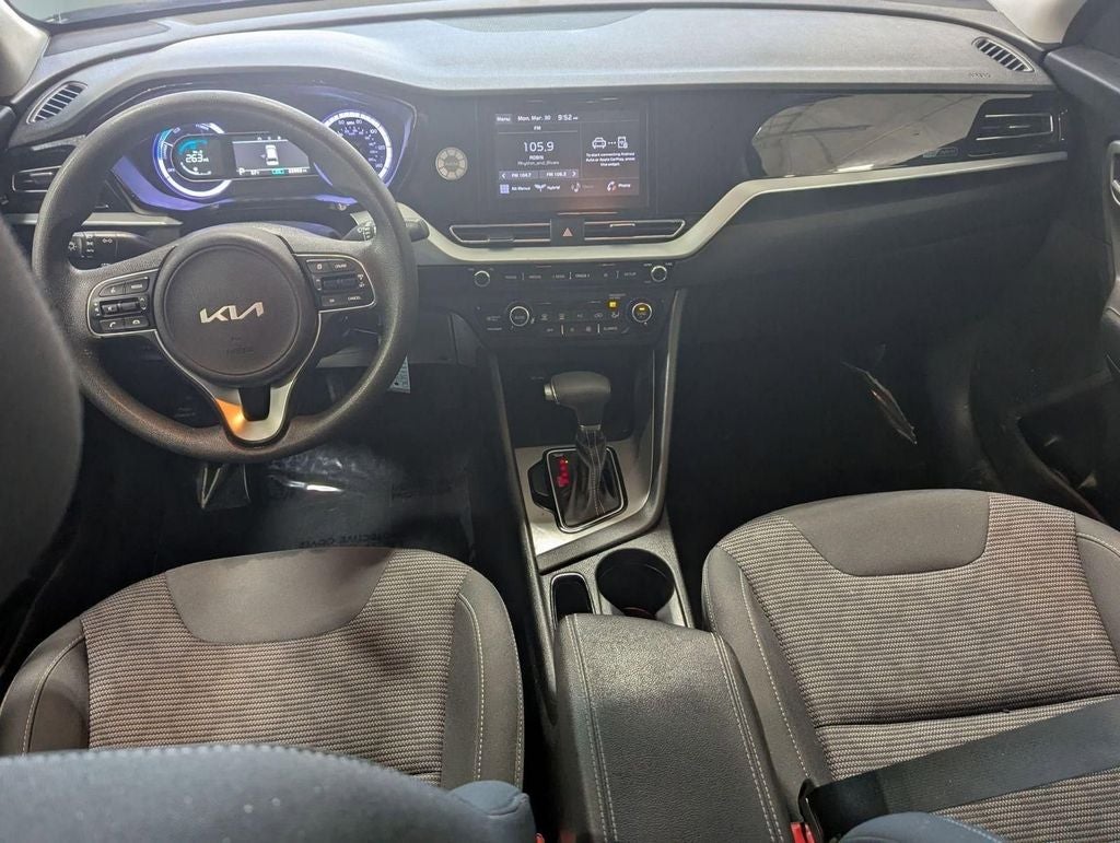 2022 Kia Niro LX