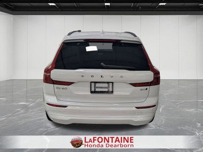 2022 Volvo XC60 B5 Momentum